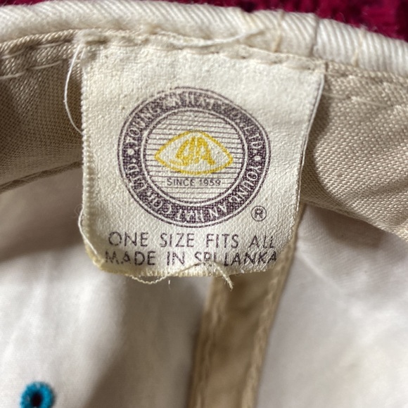 Vintage Charlotte Hornets basketball hat - Picture 13 of 15